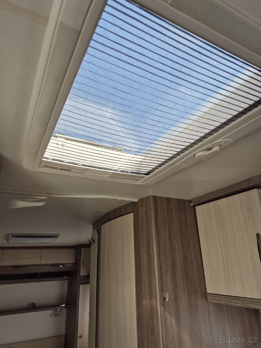 Karavan Hobby 560, 2015 - 18