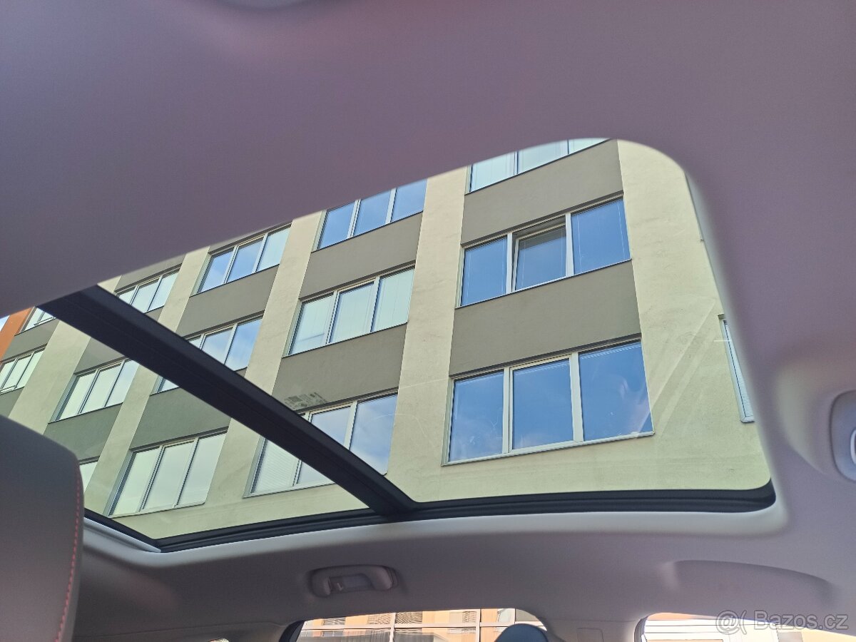 MG EHS PHEV Luxury 1.5 119kW AUT. 84tkm - záruka Autodraft - 18