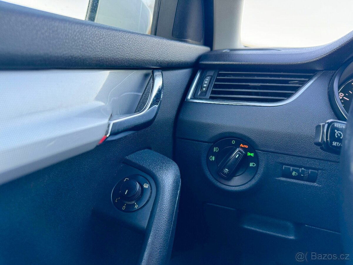 Škoda Octavia III 1.2 TSI 77kW Elegance - 18