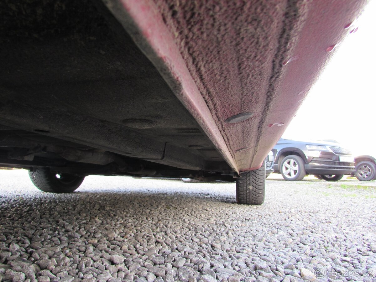 Hyundai i10 1.1i 51kW, nová STK, serviska, klima - 18