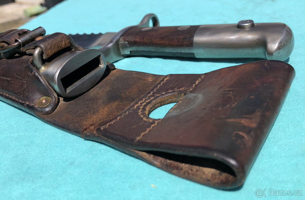 Švýcarský bodák M1914 s pilou - 18