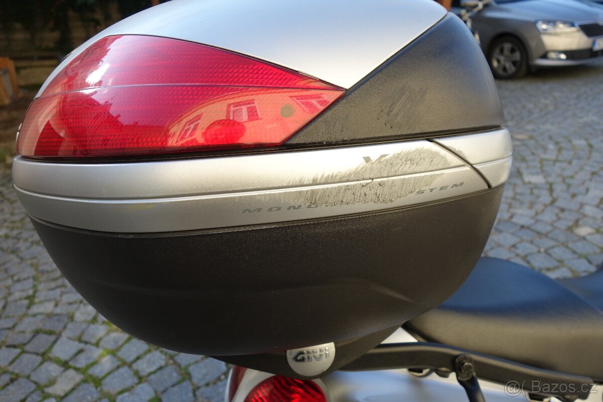 Kawasaki ZZR 1200 - 18