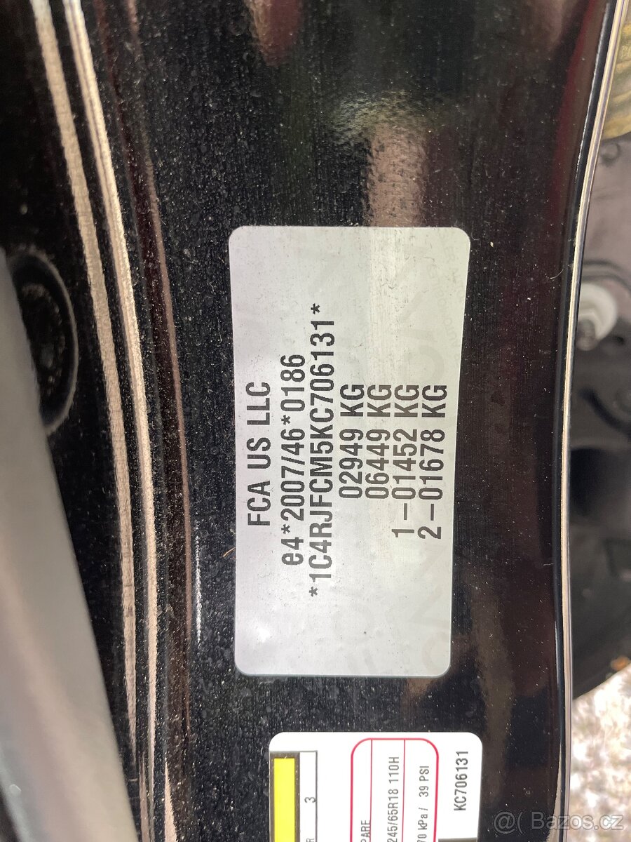 Prodám JEEP GRAND CHEROKEE 3,0 CRD - 18