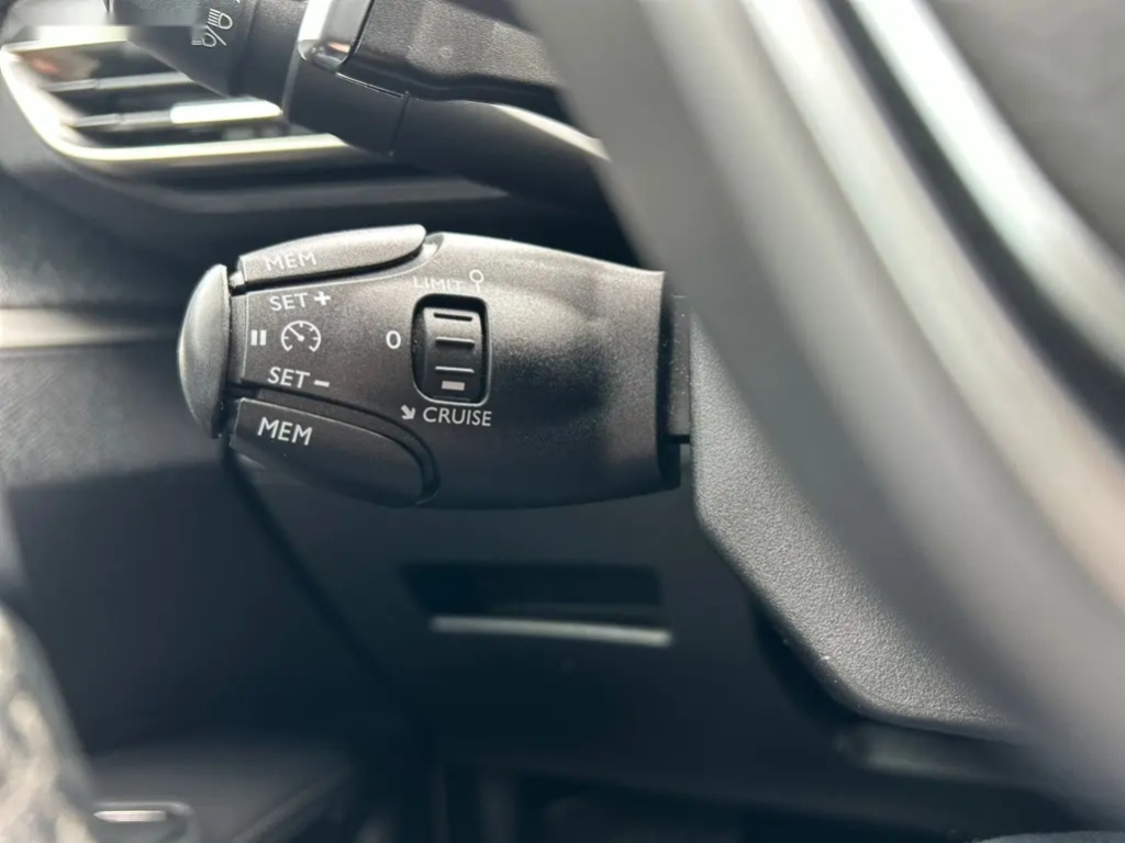 Peugeot 3008, ALLURE 1.5BHDi 130 EAT8 DPH - 18