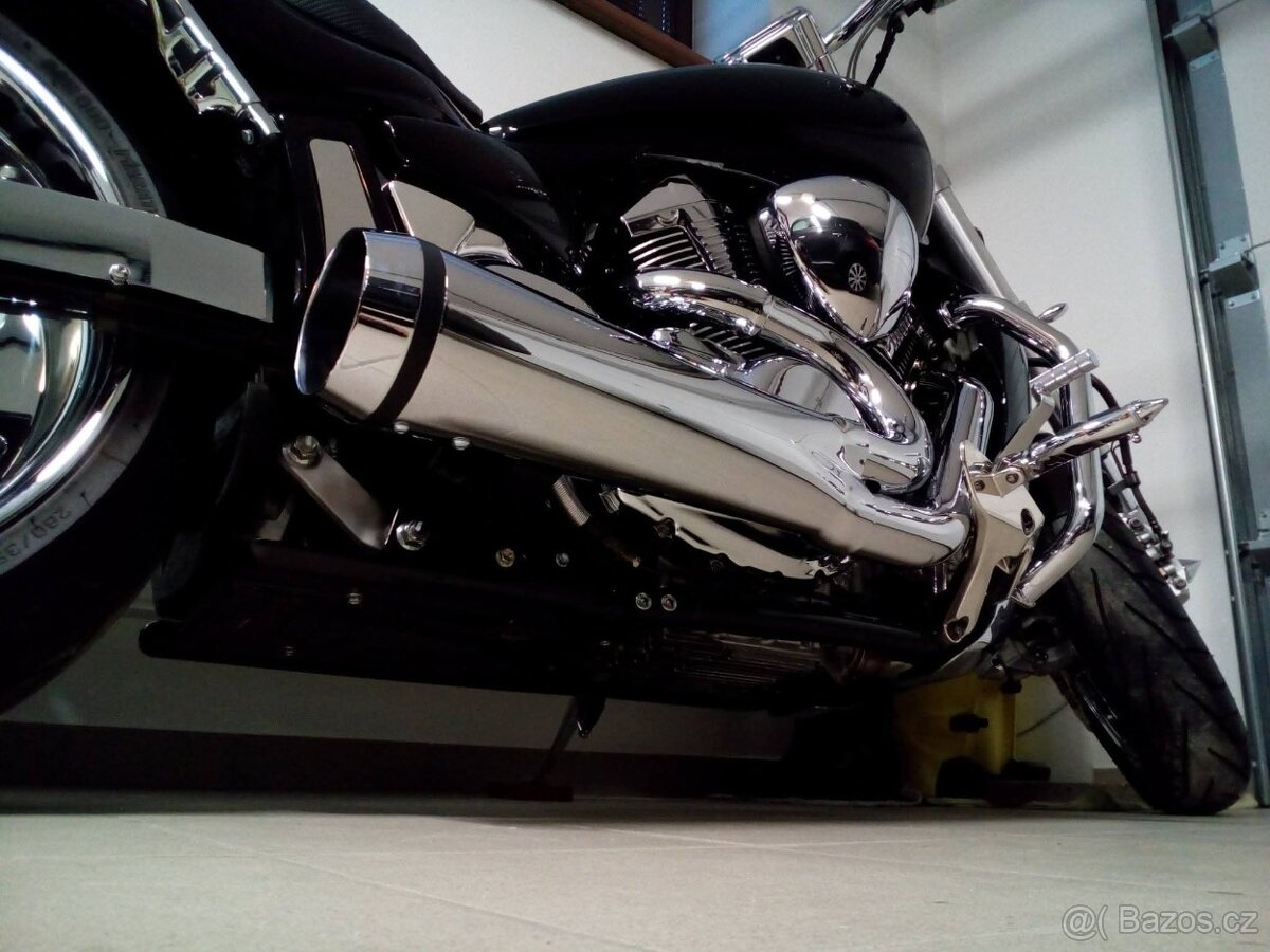 Suzuki Intruder M109R, M1800R - 18