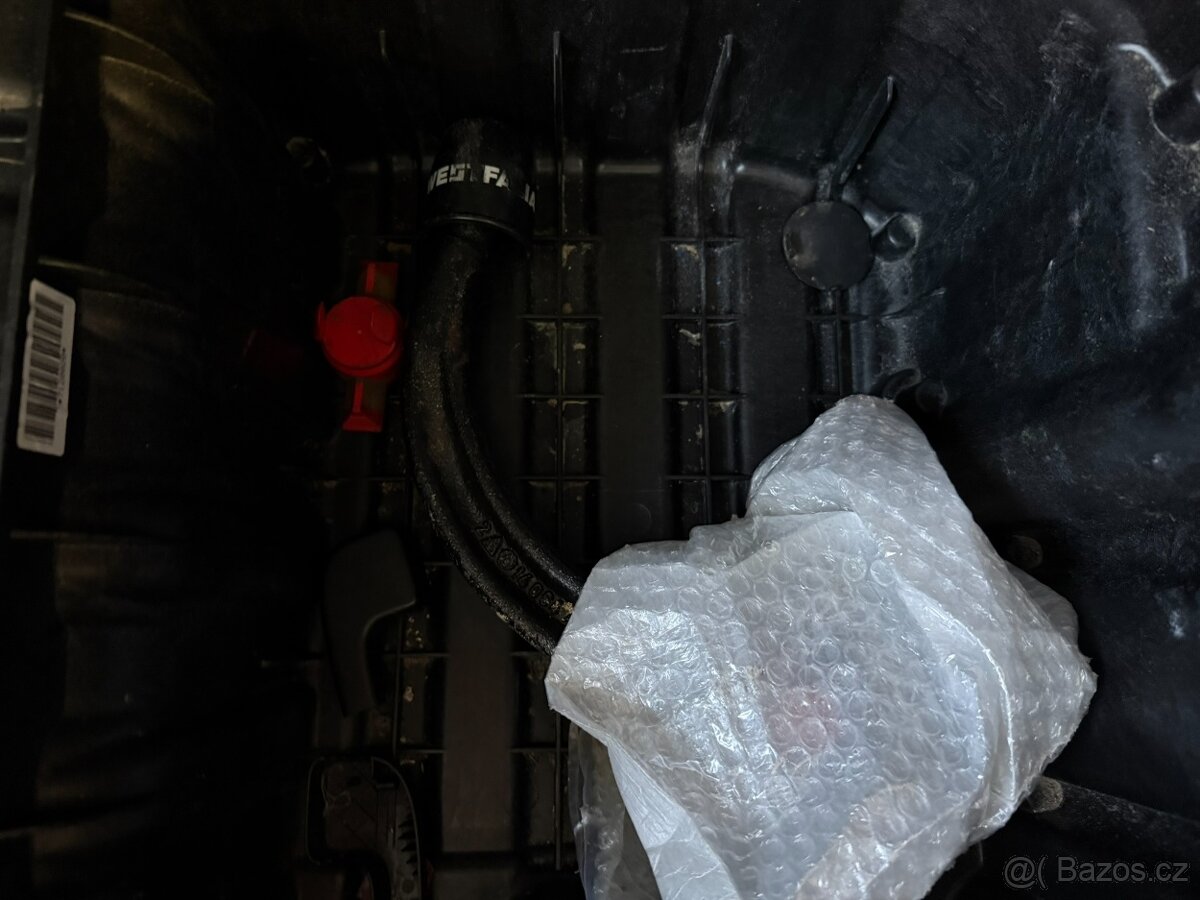 BMW Řada 3, 320i 2.0 125 kW - 18