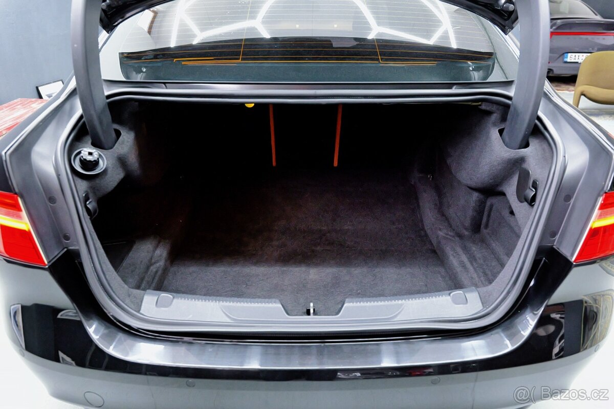 Jaguar XE | 2016 | 2.0D | 132 kw - 18