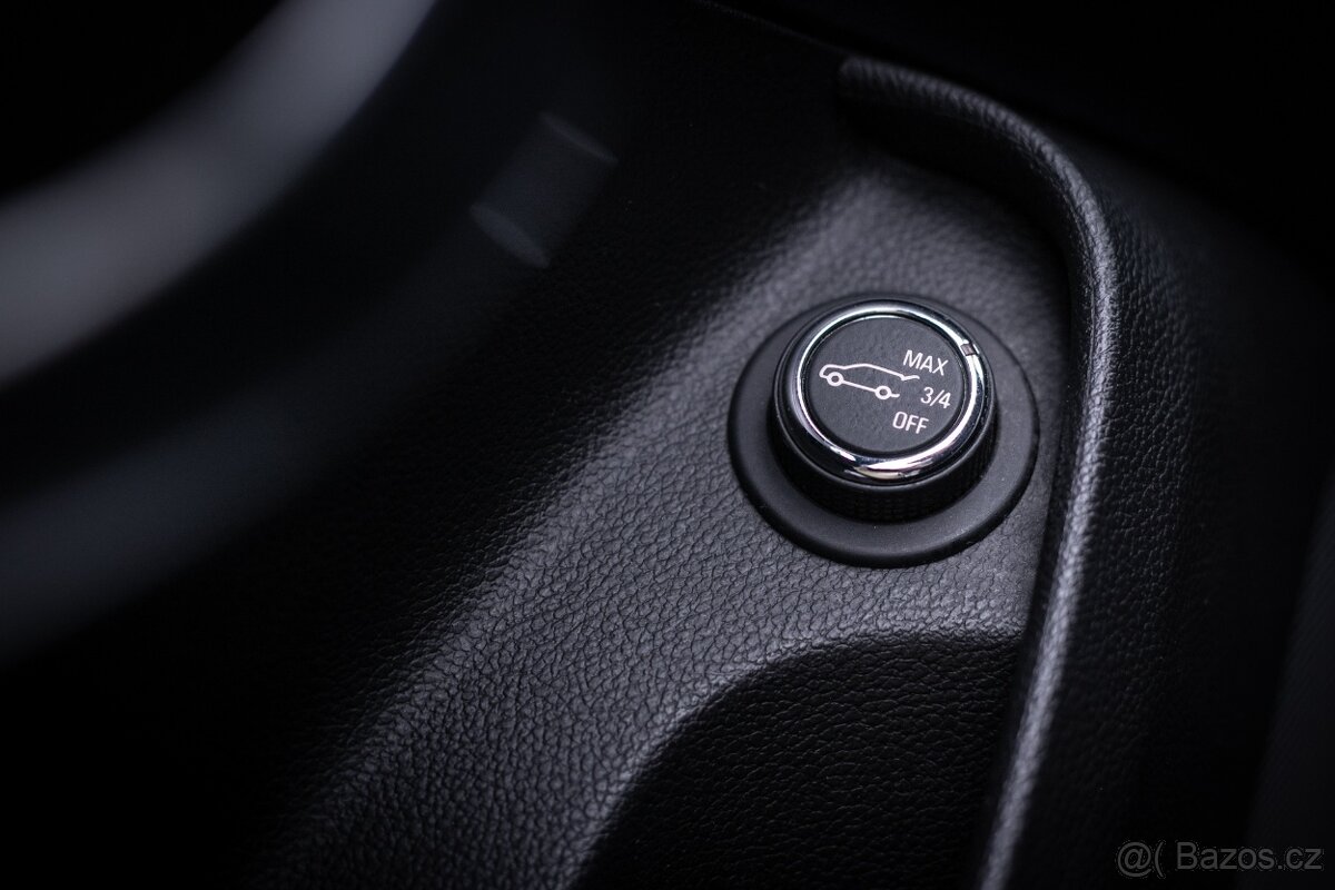 Opel Insignia ST 96kW - 18