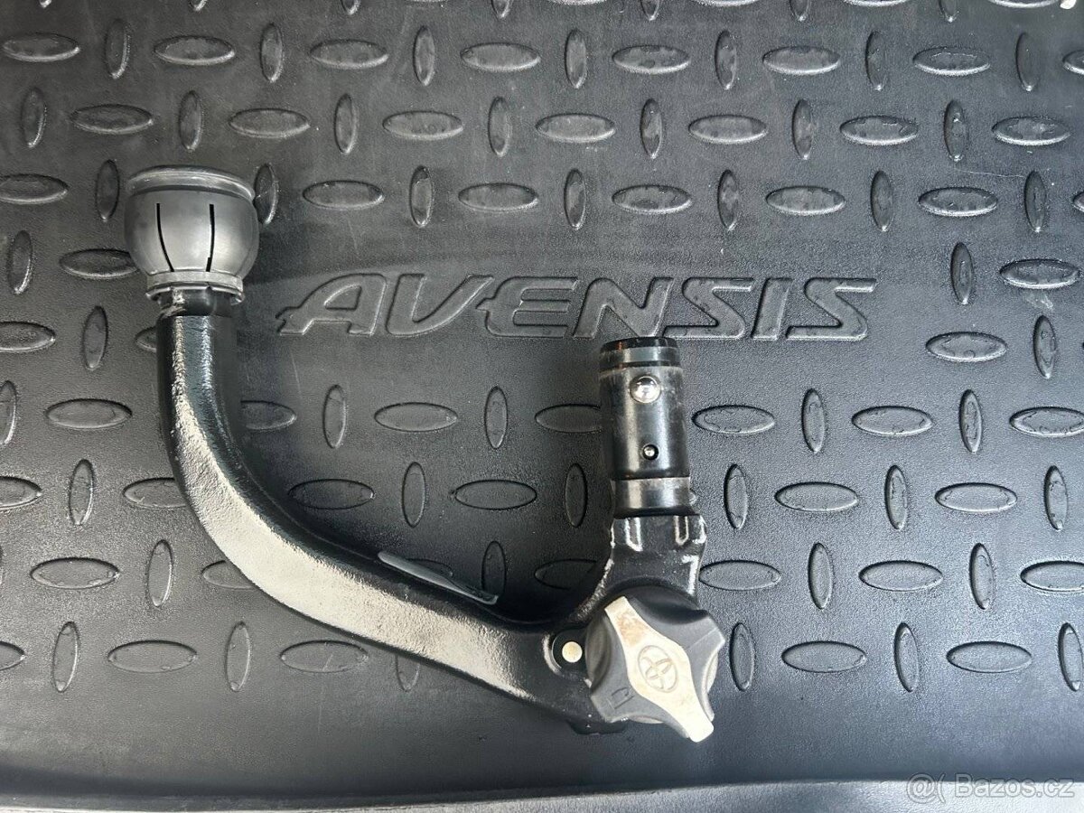 Toyota Avensis, 2.2 D-4D EDITION/1.MAJ./SER.KN - 18