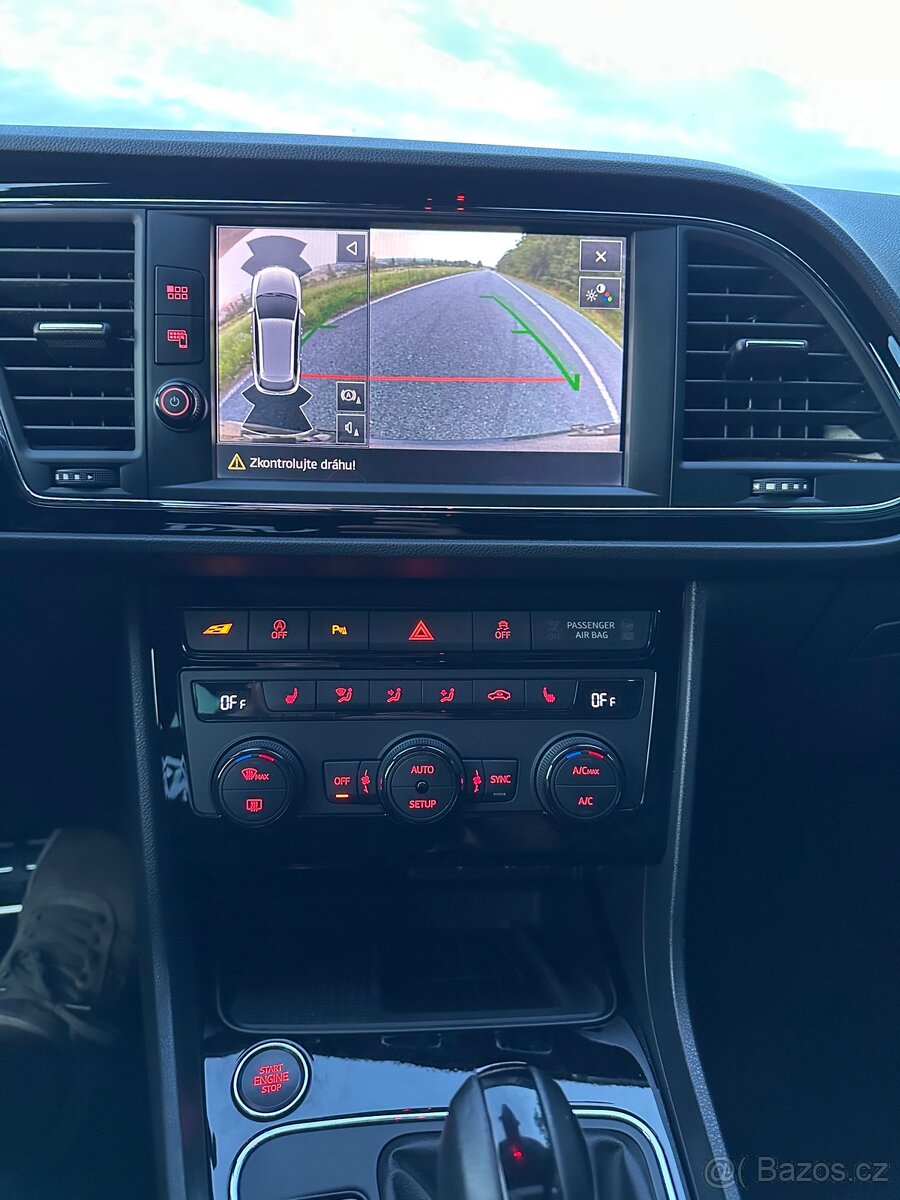 Seat Leon Cupra 221kw Max. výbava - 18