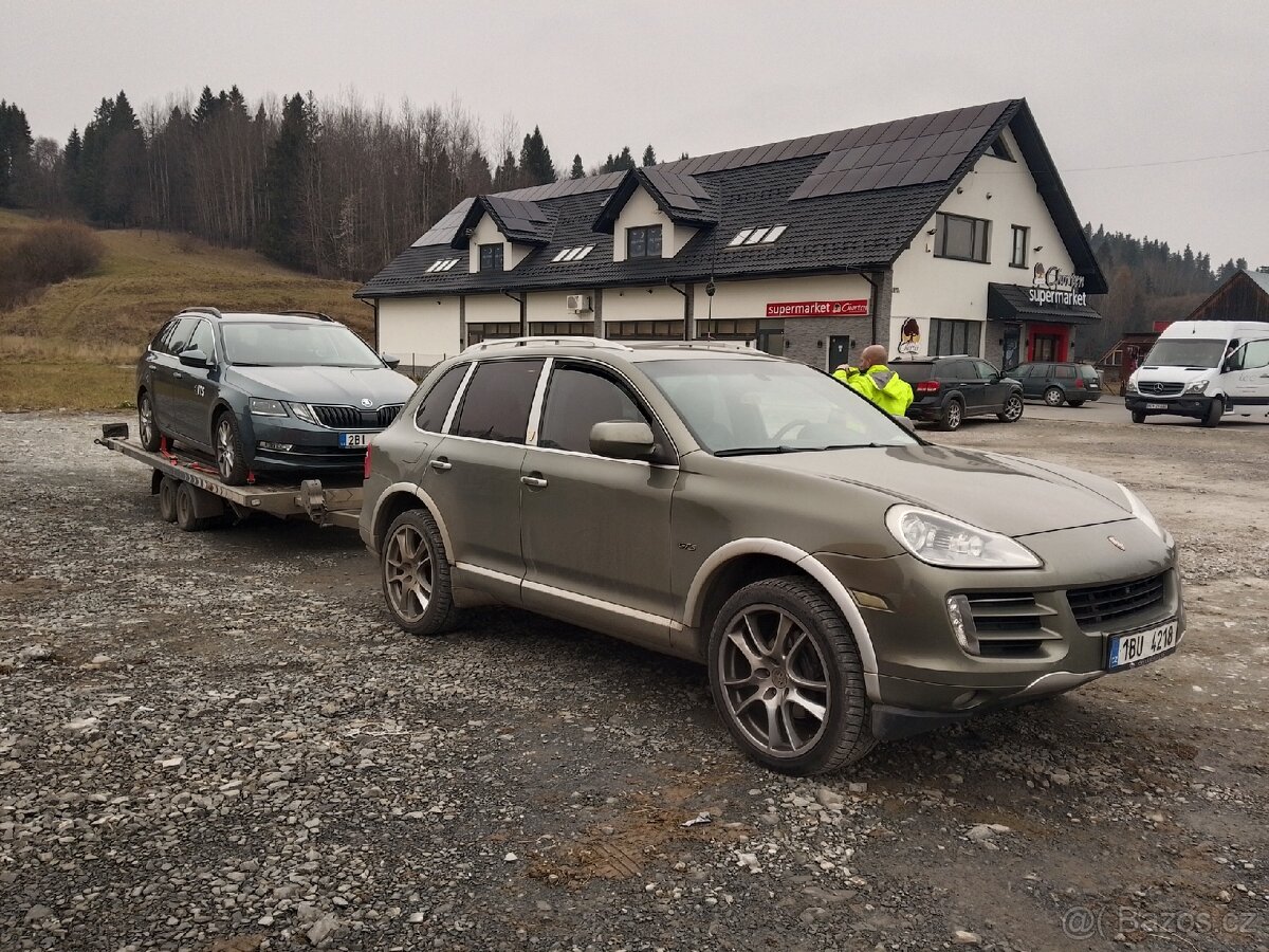 Autopřepravník/odtahová služba - 18