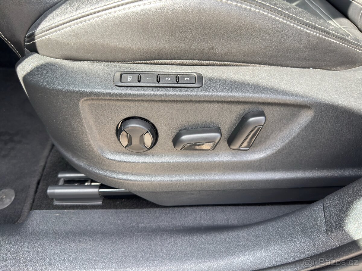 Škoda Kodiaq Sportline 4x4 2022 2.0TDi 147kw Tažné Panorama - 18