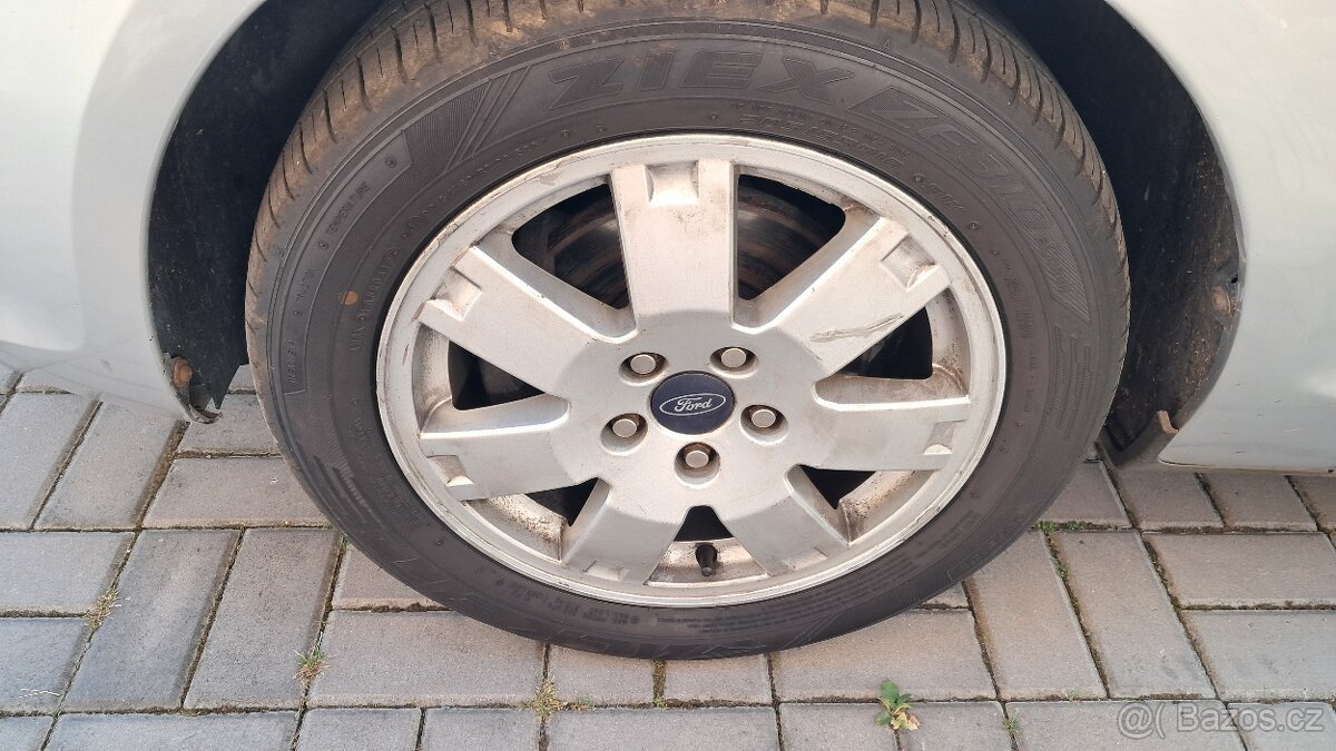 Ford Focus Kombi 1.6i / 74KW - 18