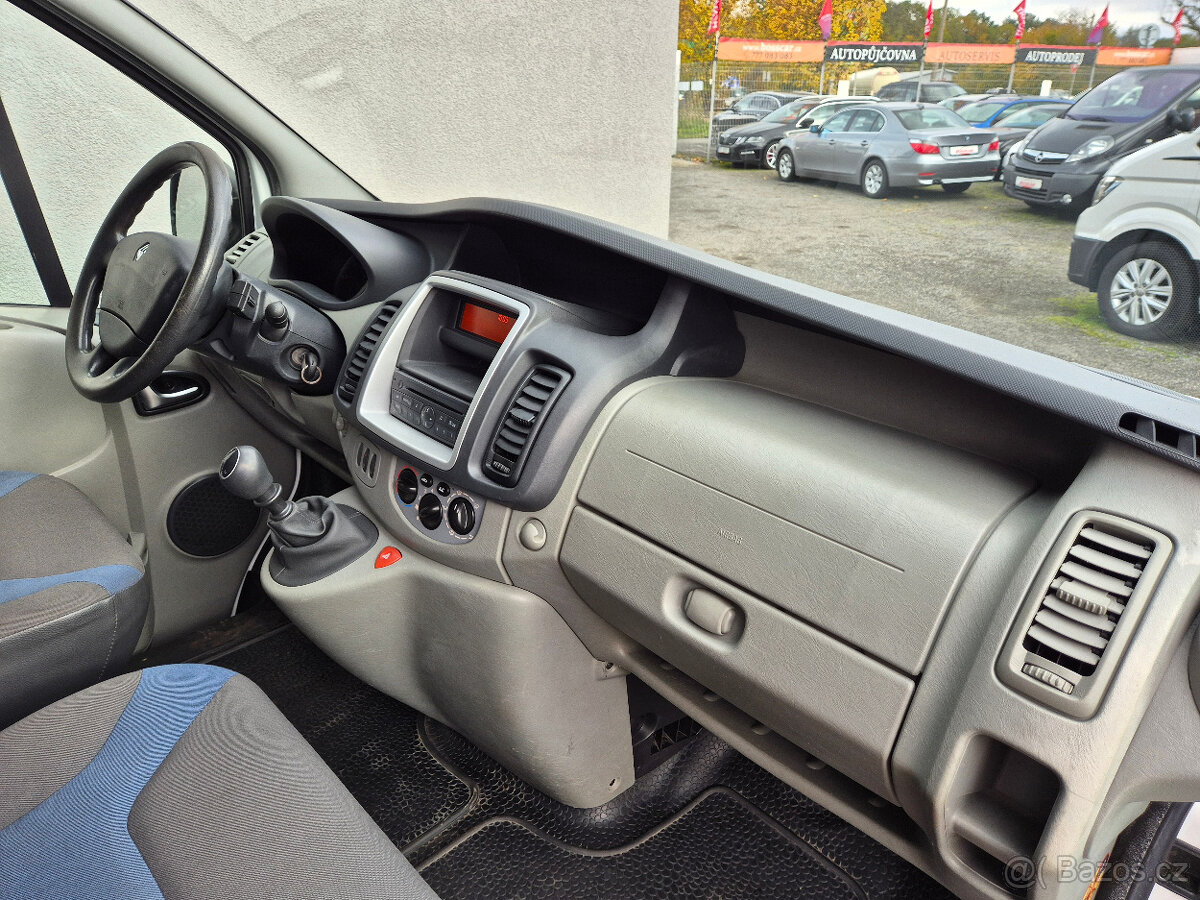 Renault Trafic 2,0 CDi 9 Míst Klima TZ 249.999Kč - 18