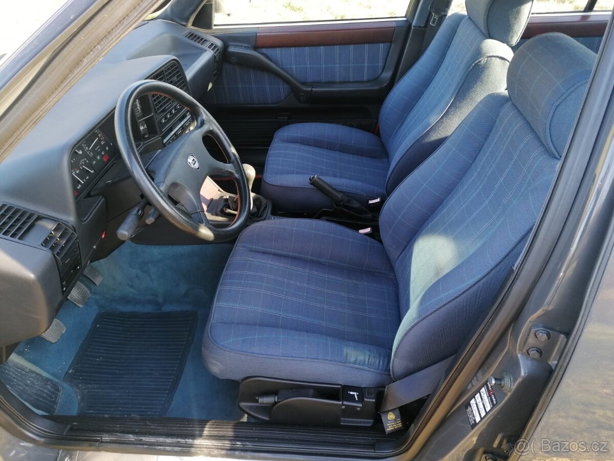 Lancia Thema 2,0 IE 16V - 18