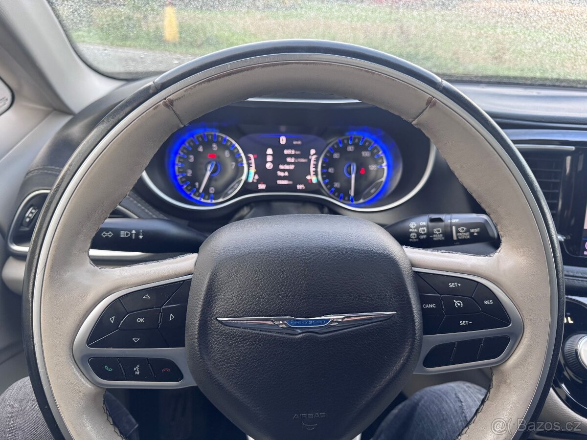 Chrysler Pacifica 3,6 Hybrid Radar Limited DVD 2019 - 18
