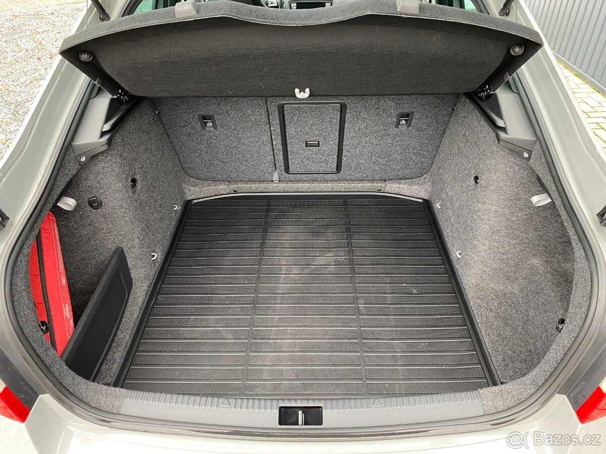 Škoda Octavia, 2.0 TSI 162kW-1xMAJ.-RS-XENON - 18