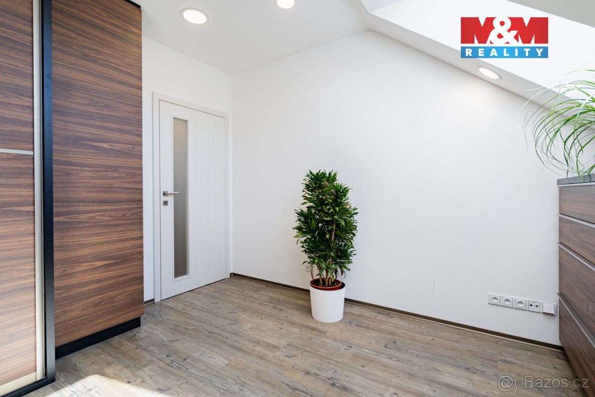 Prodej rodinného domu, 129 m², Jindřichův Hradec, 9. května - 18