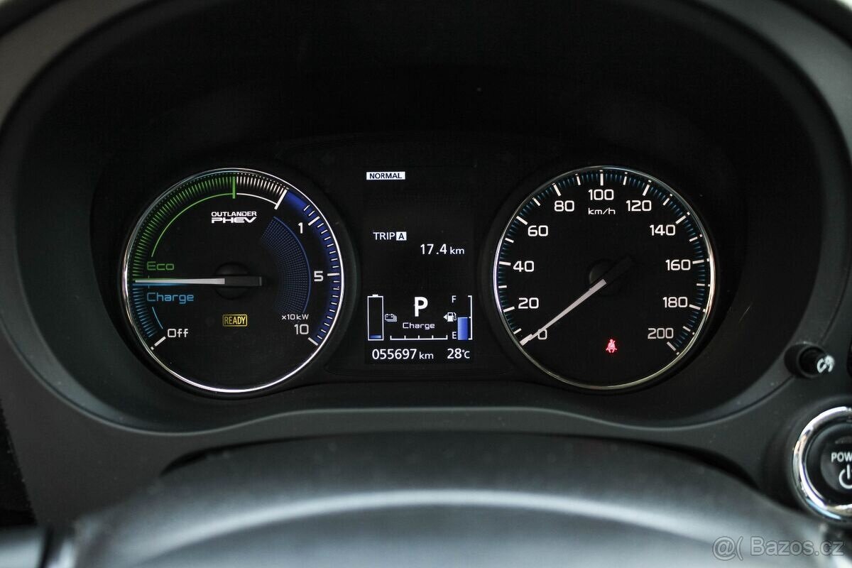 Mitsubishi Outlander PHEV 2.4 4x4 2021 - 18