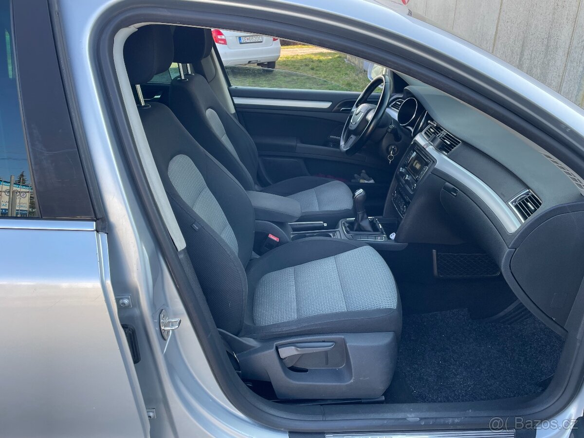 Škoda Superb 2,0 TDi - 18