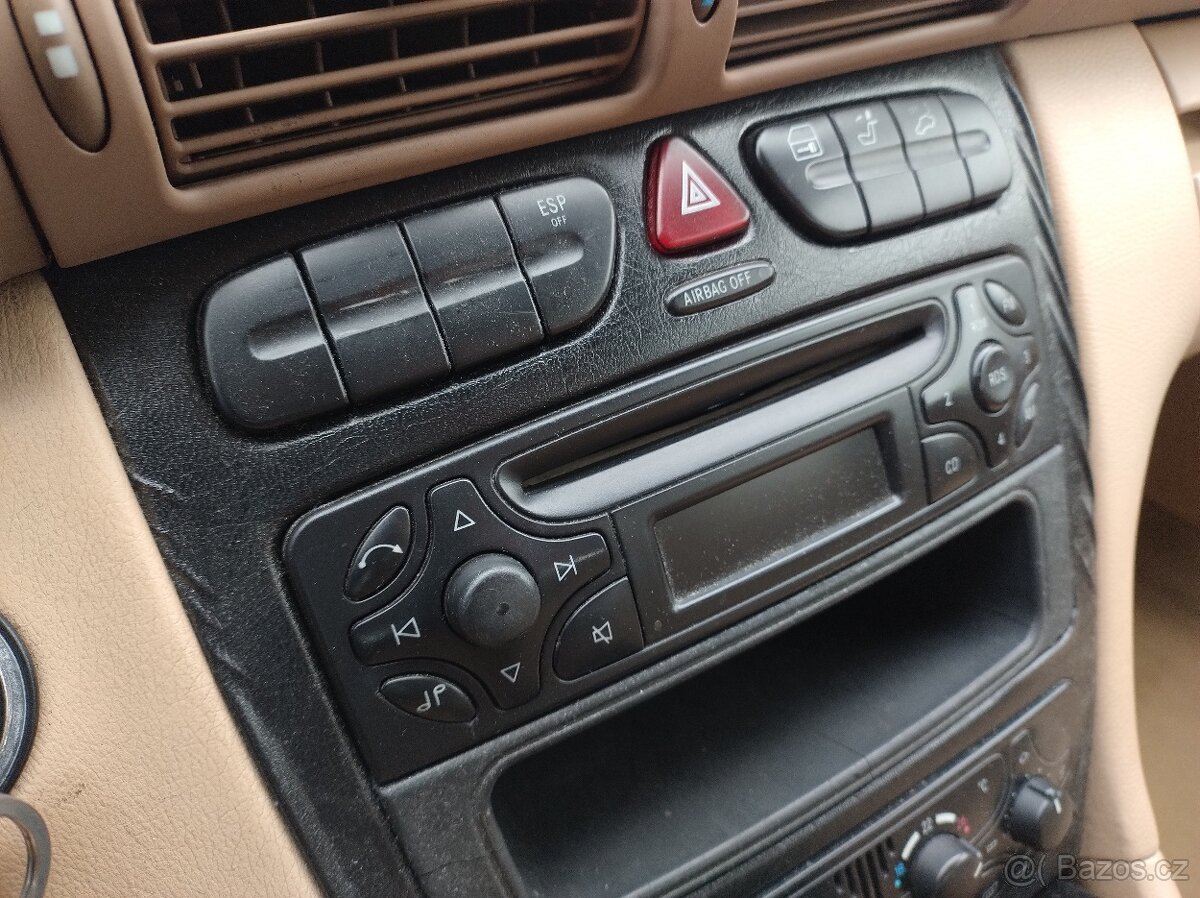 MERCEDES C 220CDI 2002 105kW SEDAN - 18