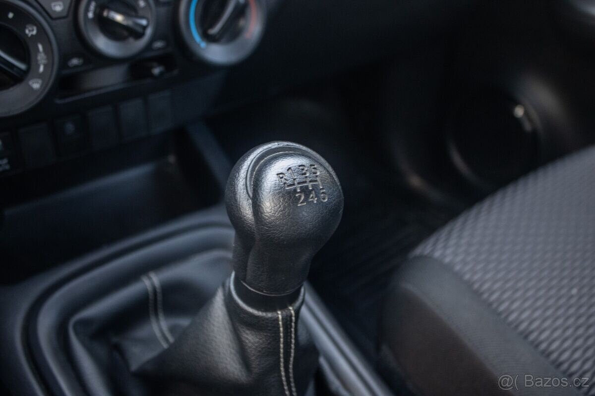 Toyota Hilux MT/6 110kW - 18