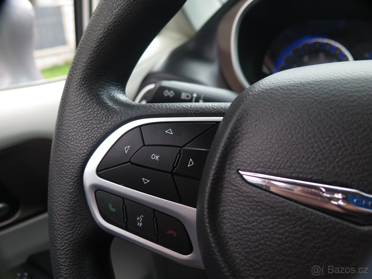 Chrysler Pacifica, 3.6 V6 - odpočet DPH, 8.míst - 18