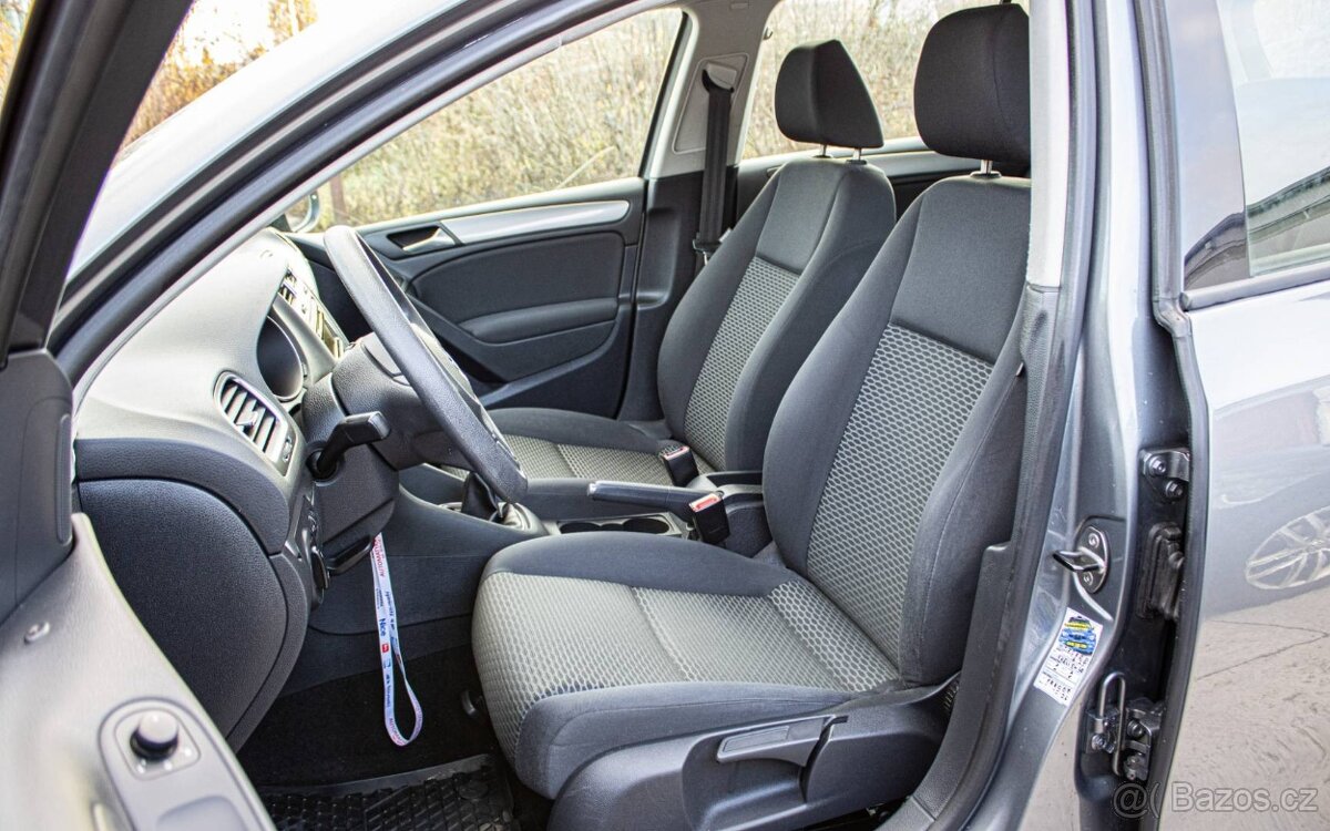 Volkswagen Golf 1.4 59kW M5 MODEL 2010 - 18