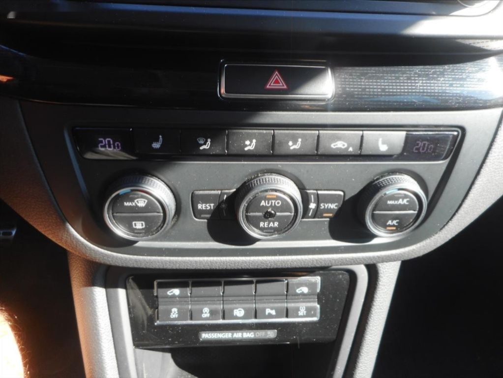 Volkswagen Sharan,2,0 TDi SOUND - 18