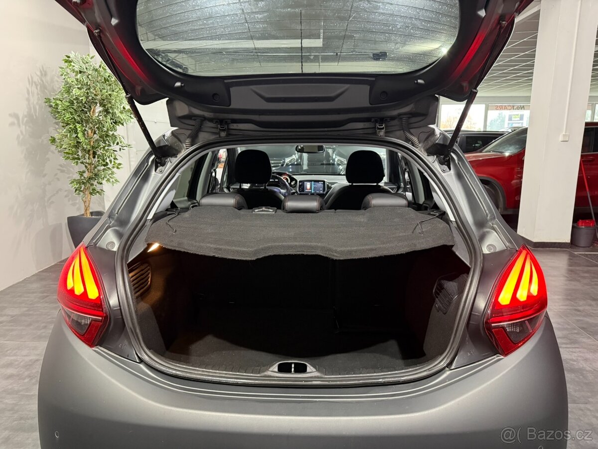 Peugeot 208 1,2 81KW GT-LINE ČIDLA VÝHŘEV - 18