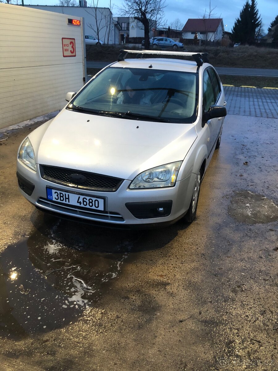 Ford fokus 1.6 - 18