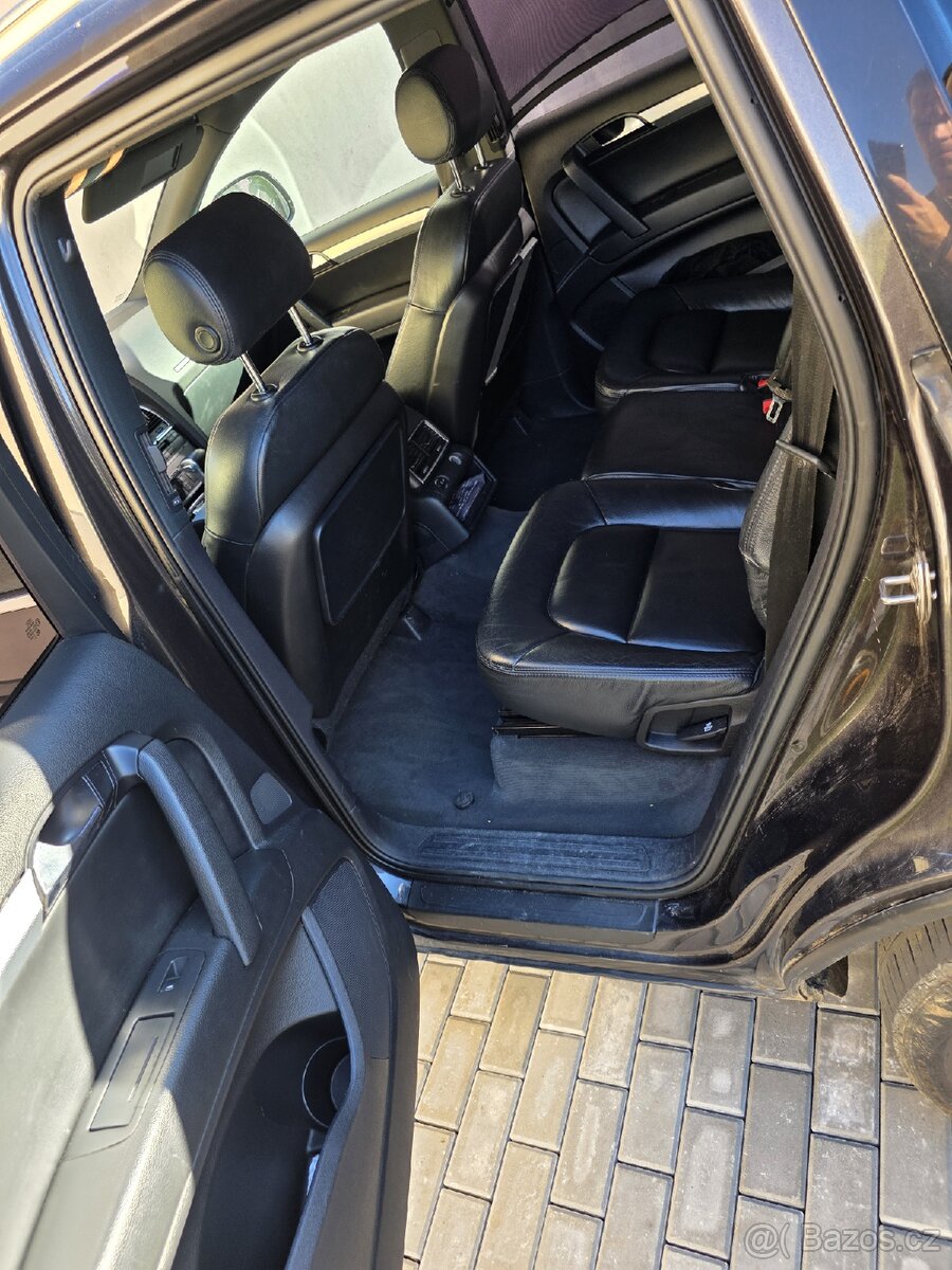 Audi q7 s kampingovou sadou 7 míst - 18