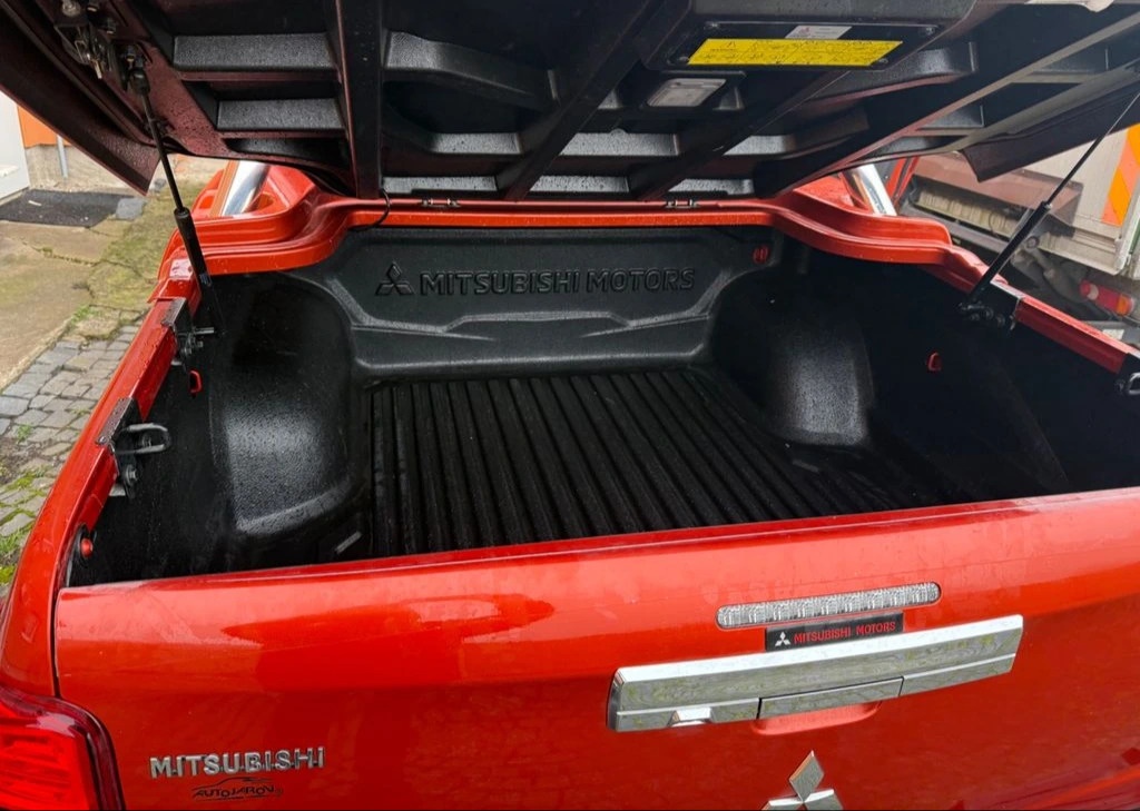 Mitsubishi L200, 2,3 - 18