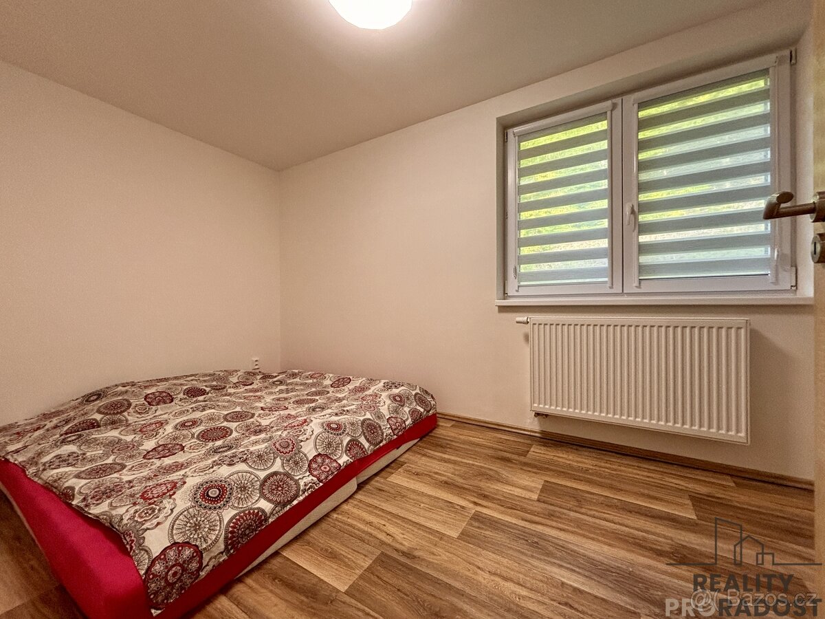 Prodej chaty 4+kk 133 m2, pozemek 728 m2, k celoročnímu bydl - 18