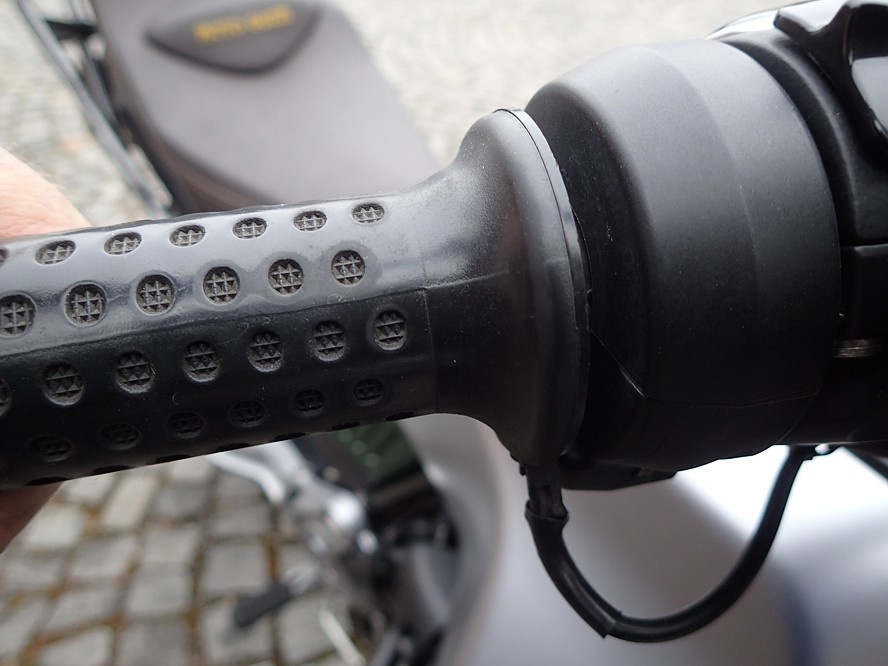 MOTO GUZZI V 85 TT E5 - 18