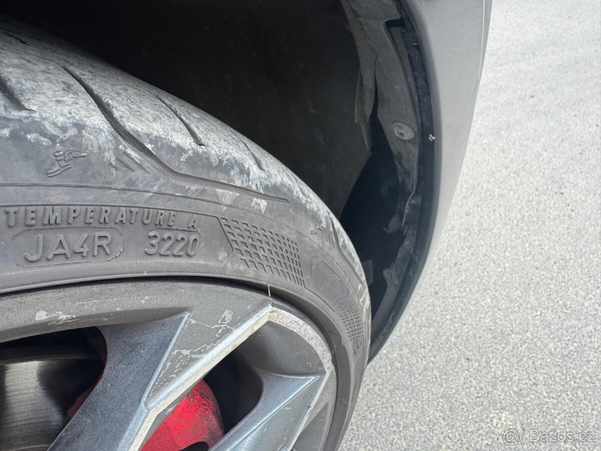 Skoda / Octavia 2.0 TSI RS - 18