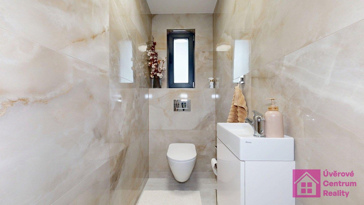 Prodej novostavby RD 5+kk, bazén, zahrada, Březí - 18