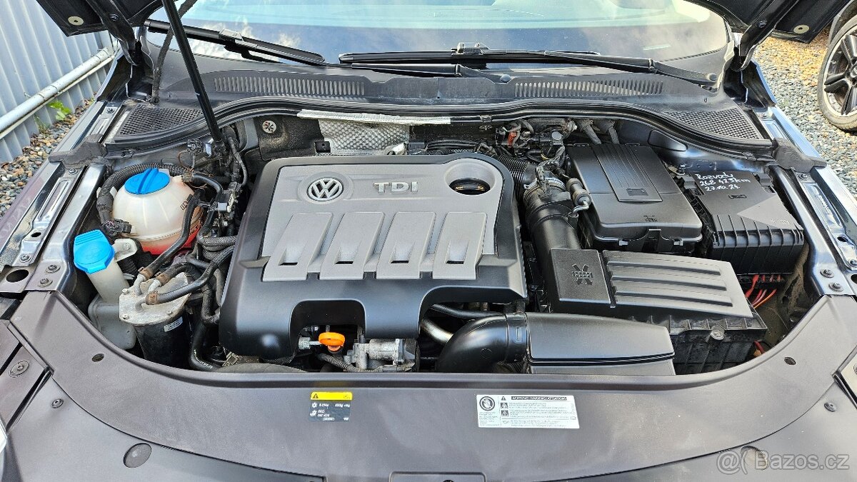 VOLKSWAGEN PASSAT CC 2,0 TDI 103 kW 4x4 - 18