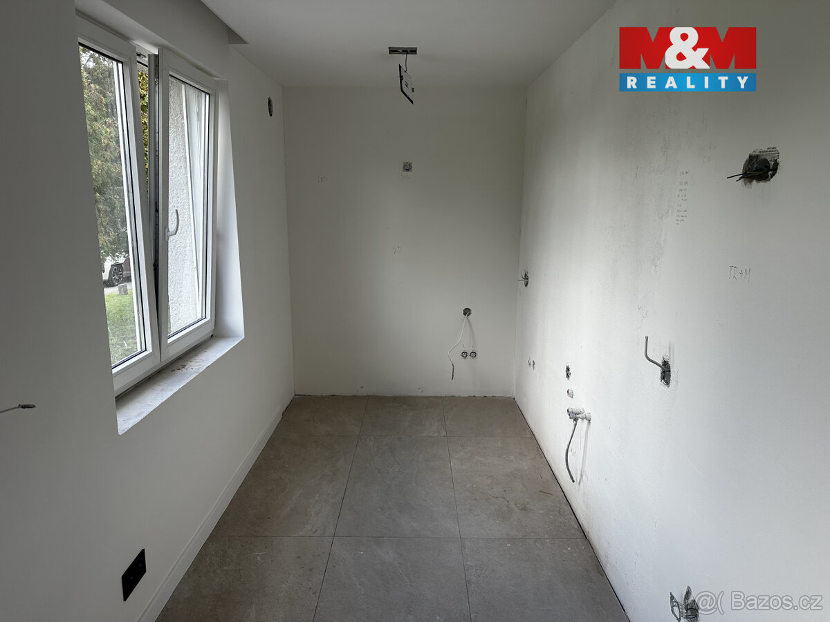 Prodej bytu 3+kk, 95 m², Dvory - 18