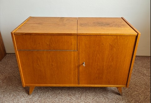 Retro sektorová stěna MONTI 300 - 18