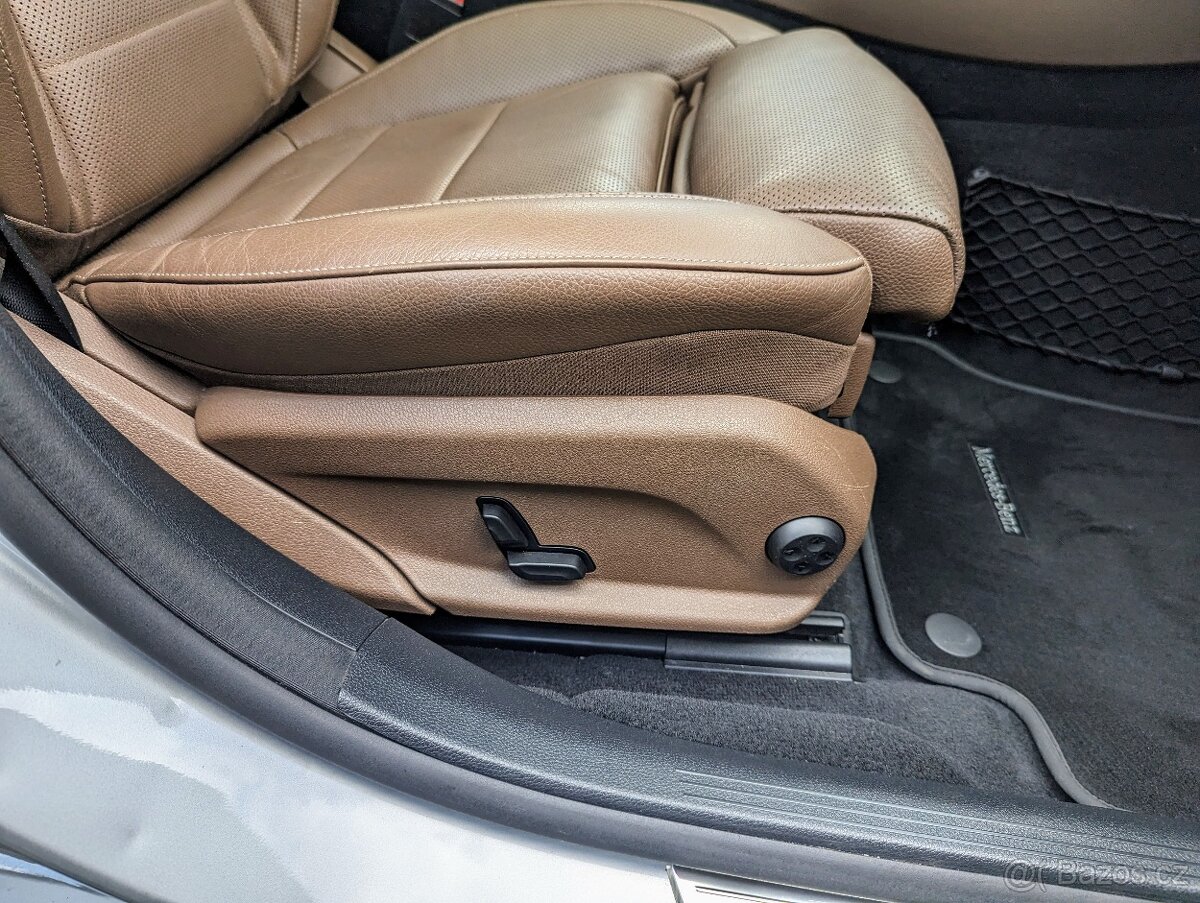 Mercedes-Benz Třídy E, 2016, 350d, DPH,vzduch,PANO - 18