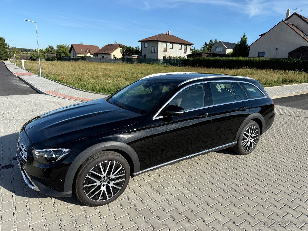 E 220d 4-MATIC ALLTERRAIN,2022,FACELIFT,CZ,DPH,EXTRA STAV - 18