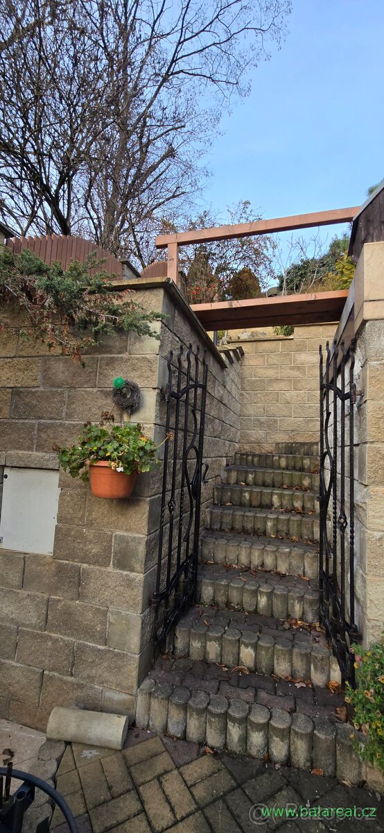 5+ KK Brno Řečkovice Mokrá Hora se zahradou 400 m2 a garáží - 18