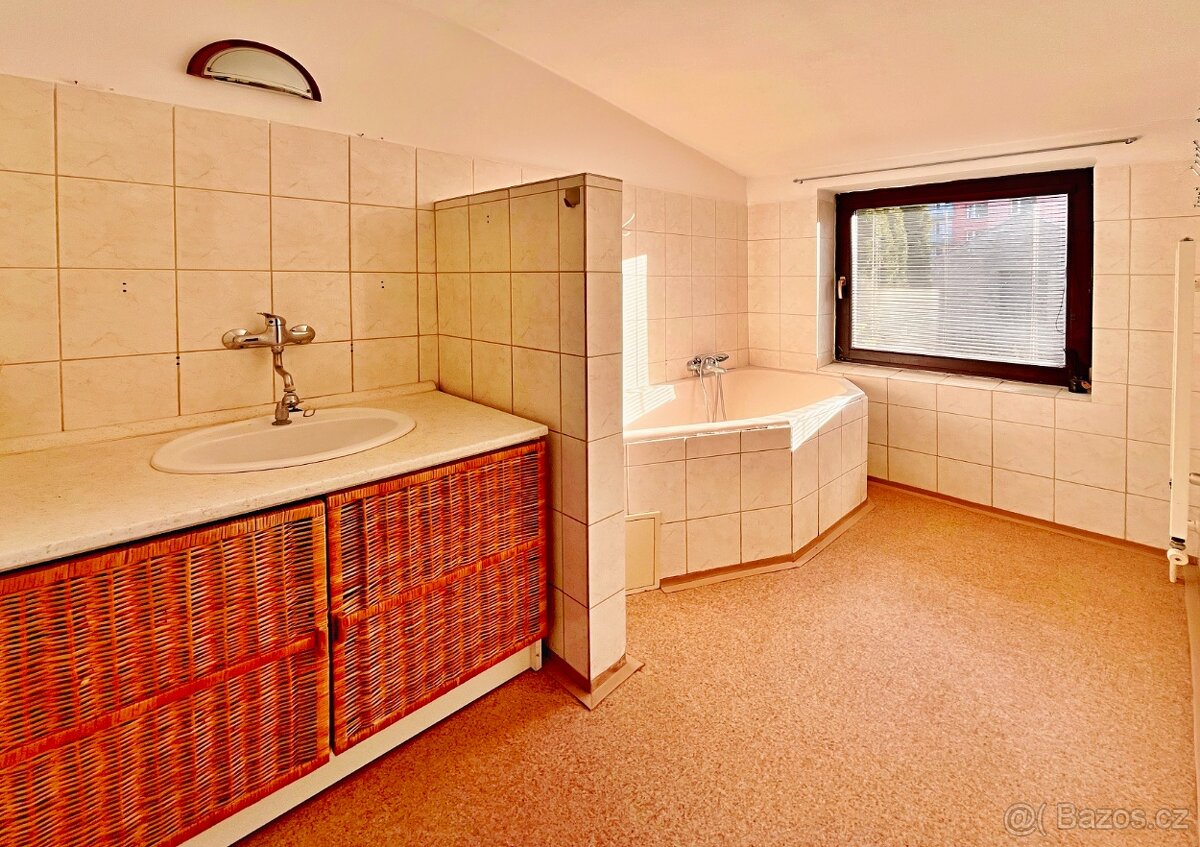 Prodej RD Vamberk 452 m2 - 18