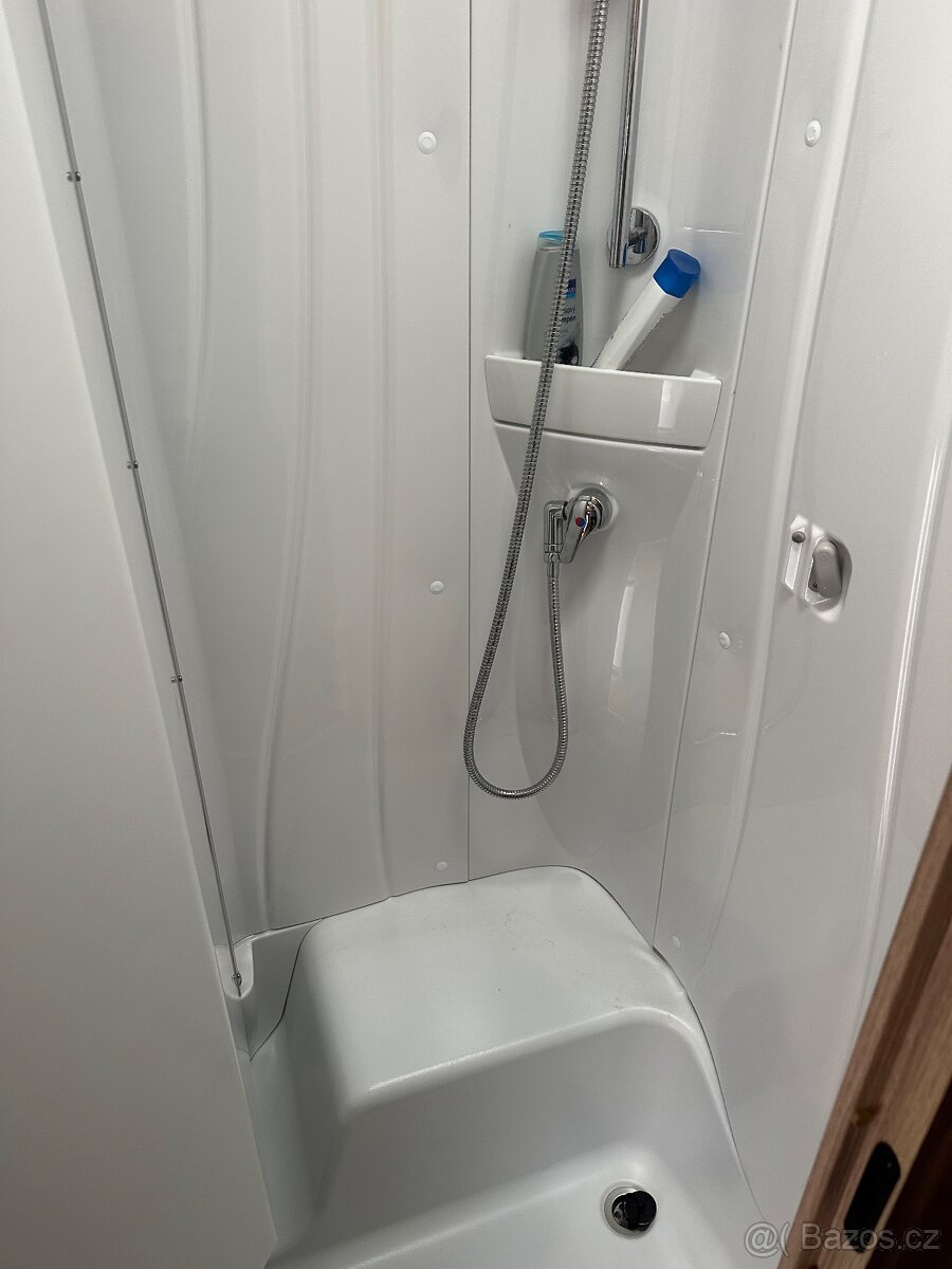 Obytný auto Burstner - 18