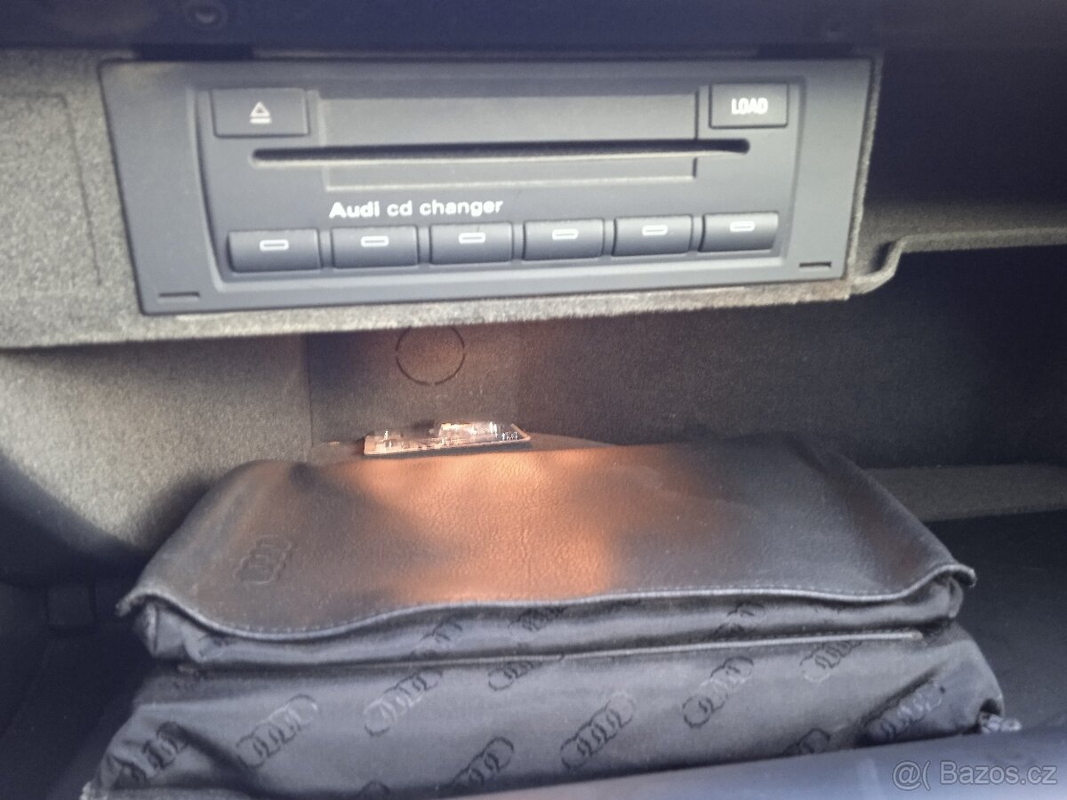 PRODÁM AUDI A4 AVANT B7 FACELIFT 3,0TDi150kw,rv8/2005/model - 18