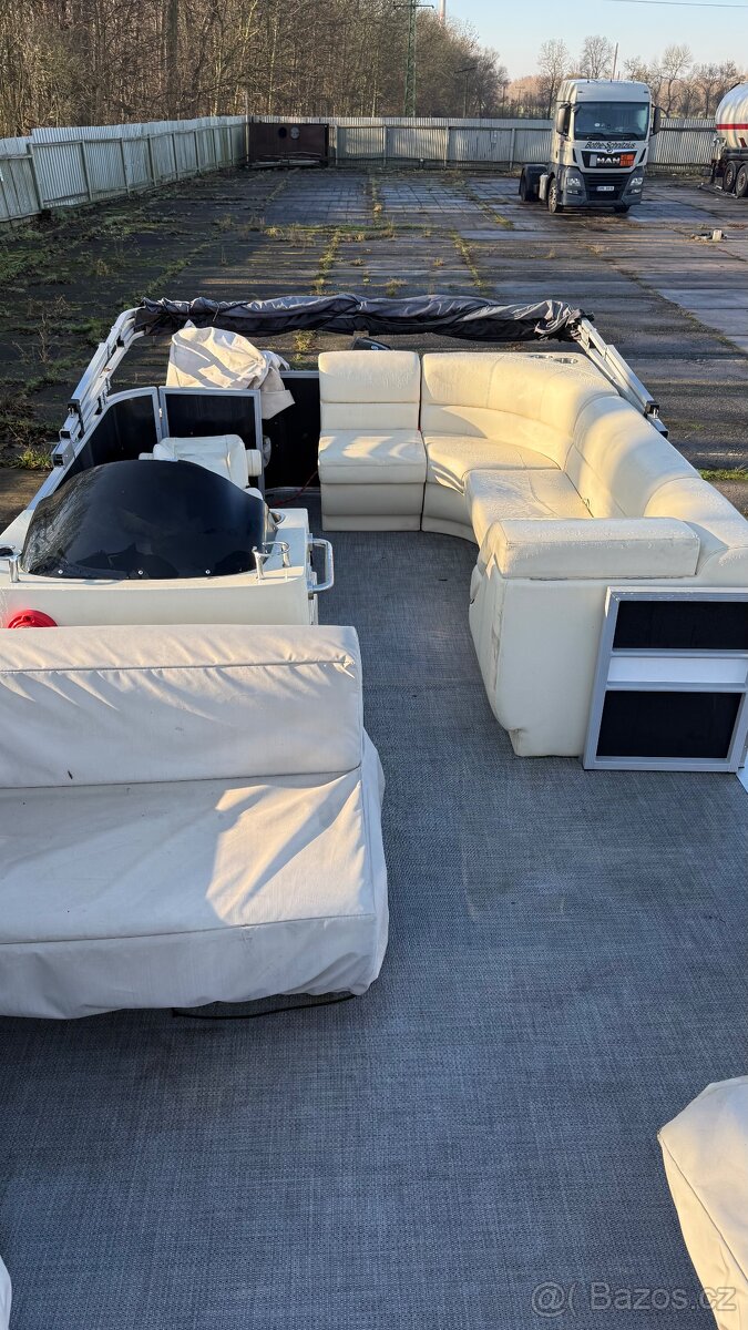 Katamaran 5/2023 dobre vybaven - 18