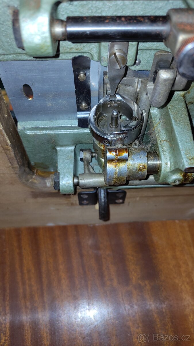 Šicí stroj Lada 233 - 18