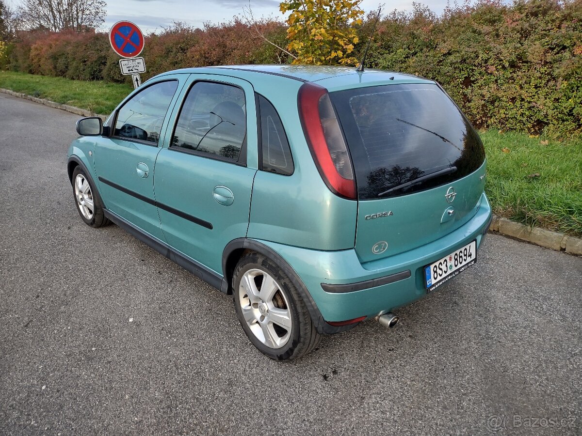 Opel Corsa 1,4i Twinport 66kW, r.v.2004, 166000 km - 18
