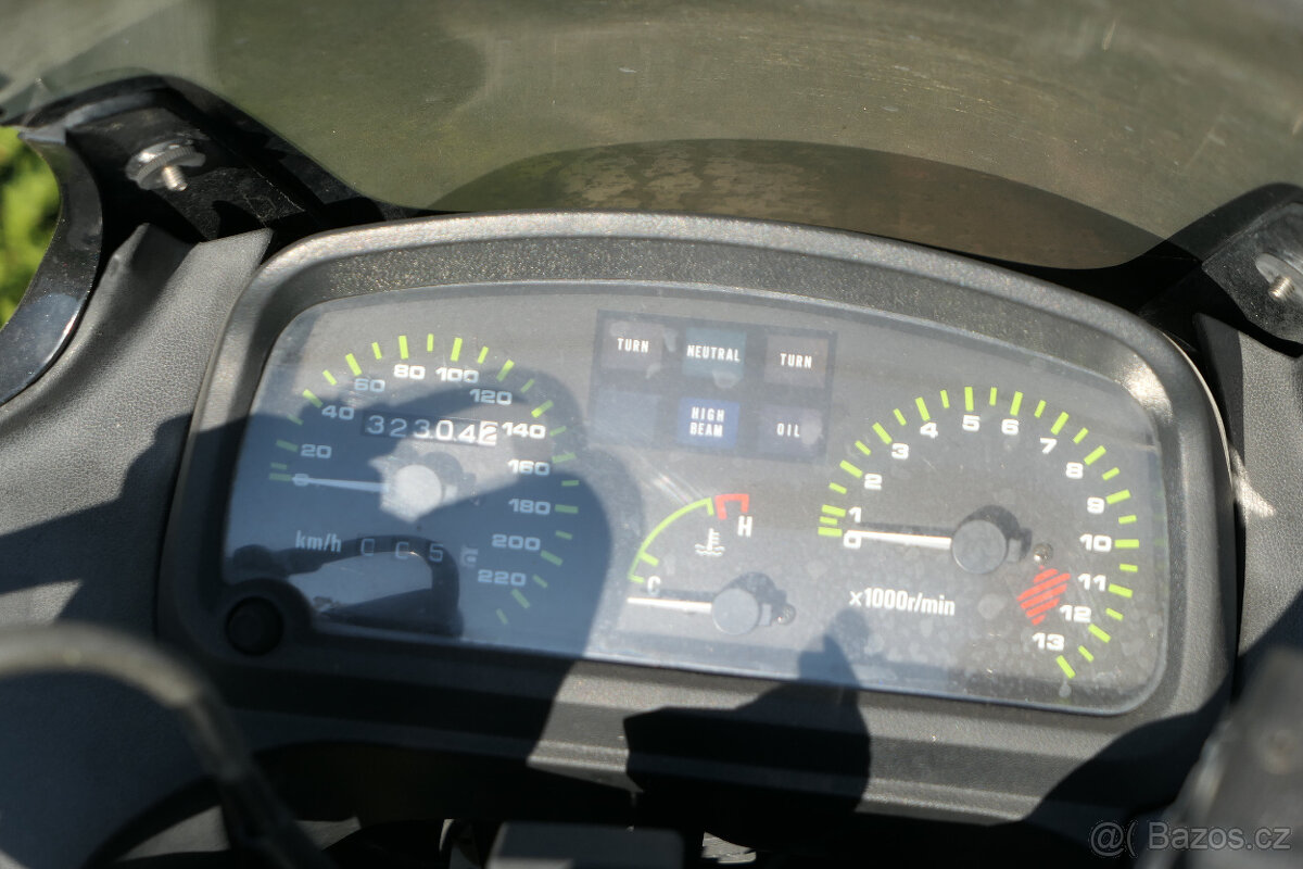 Kawasaki GPZ 500 S - 18